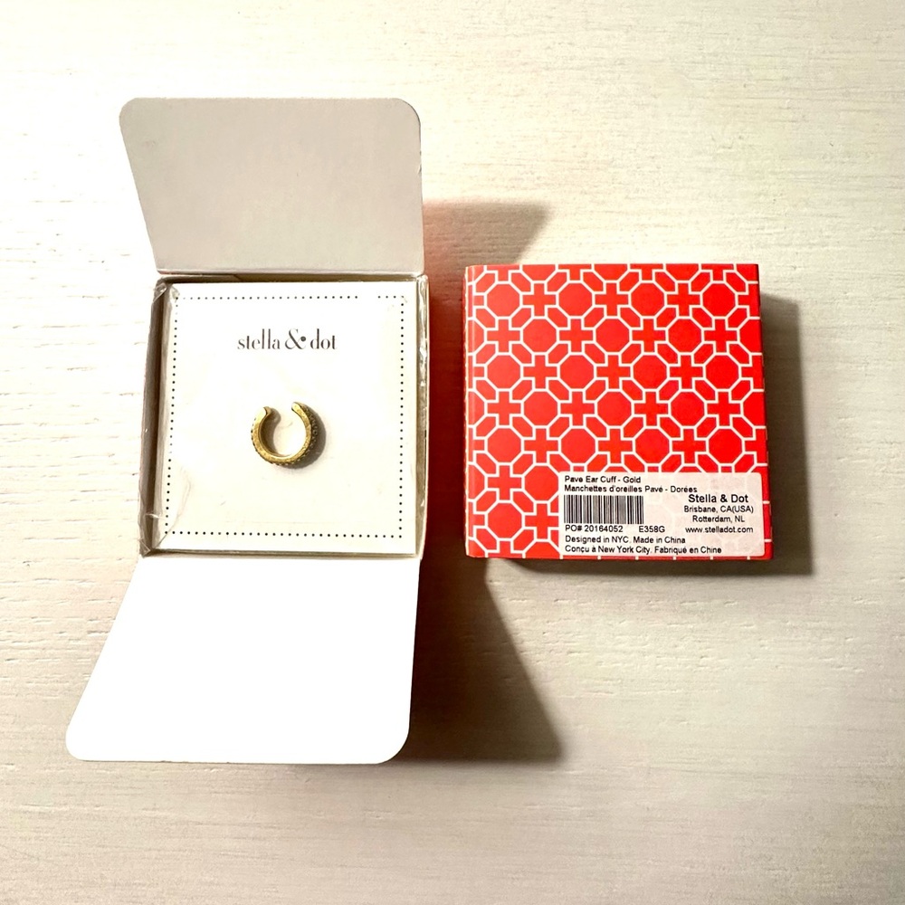 Stella & Dot Pavé Ear Cuff - Gold - NEW IN BOX